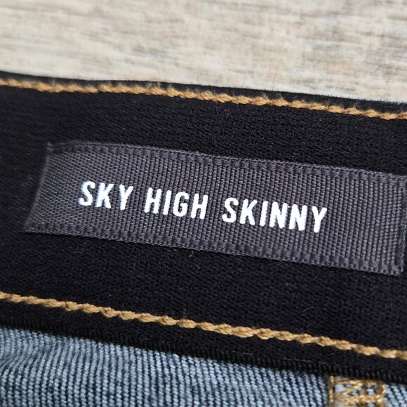 Torrid Sky High Skinny Jeans Dark Wash Stretchy Shaping Band Everyday 24T - Picture 7 of 8